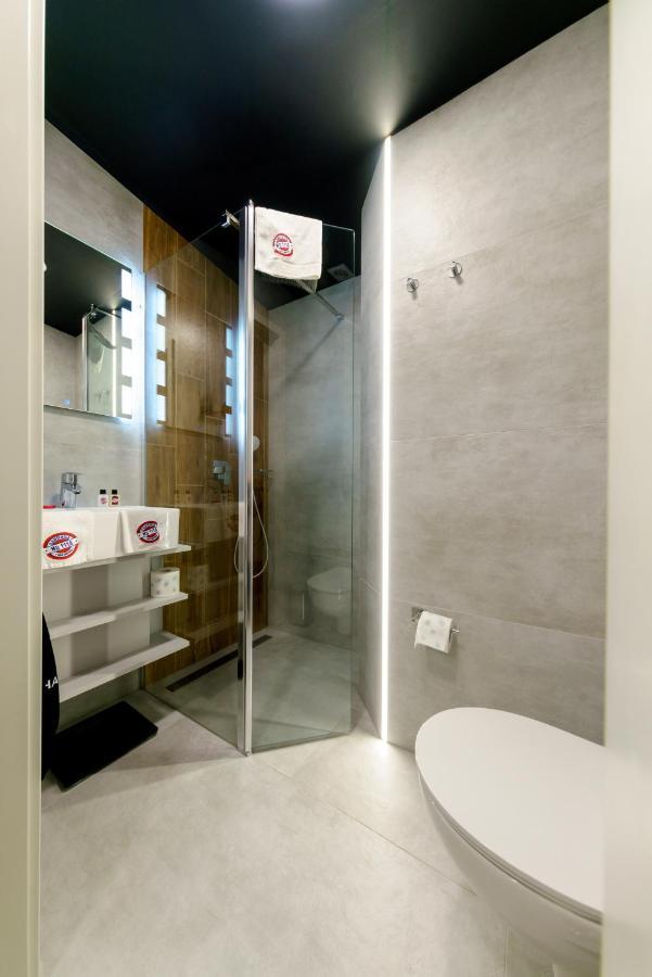 Aparthotel Kamienica No 111A Warsaw Airport Extérieur photo