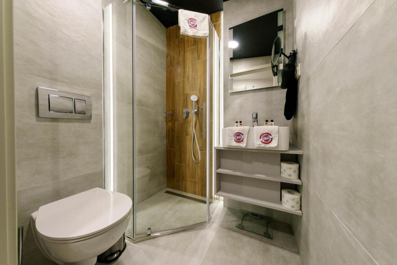 Aparthotel Kamienica No 111A Warsaw Airport Extérieur photo